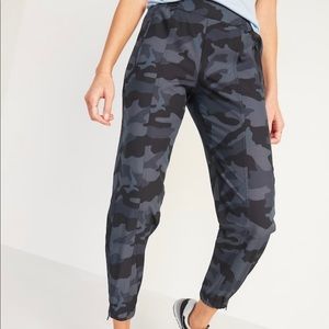 COPY - Old Navy Athletic Joggers. Size Large